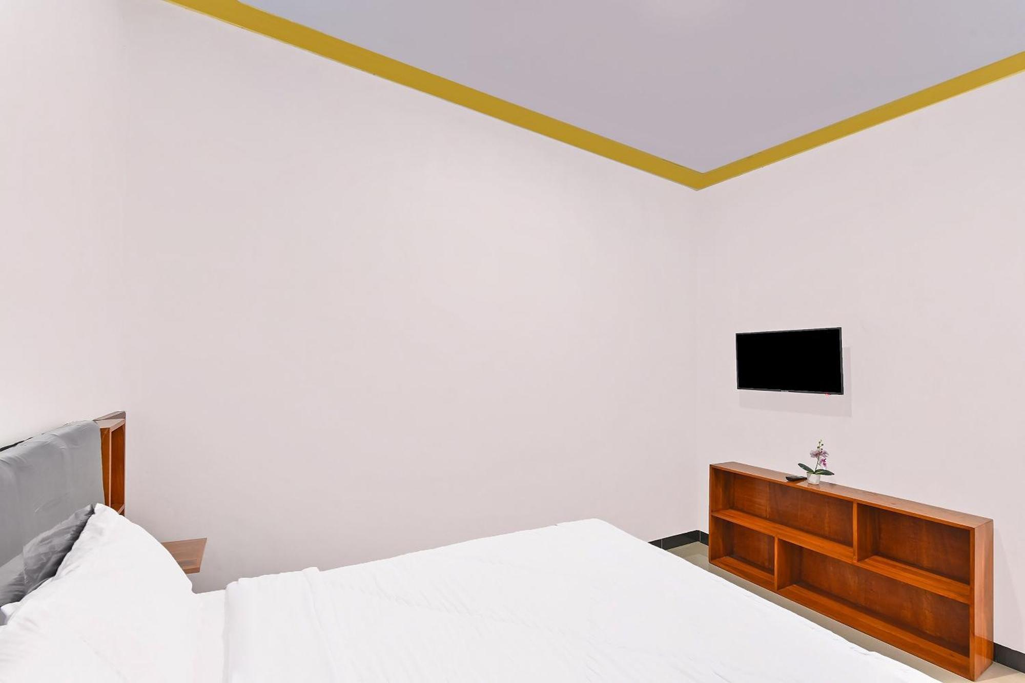 Oyo 91192 Homestay Antara 길리마눅 외부 사진