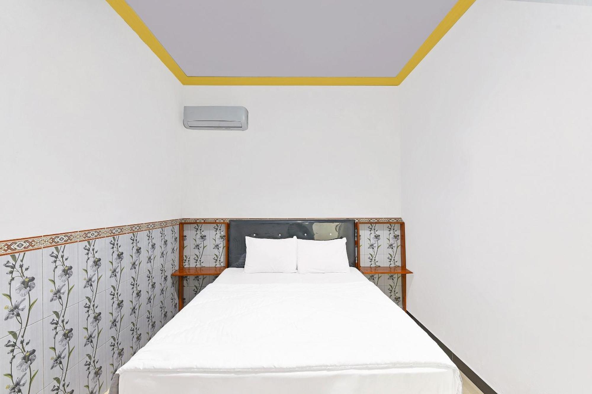 Oyo 91192 Homestay Antara 길리마눅 외부 사진
